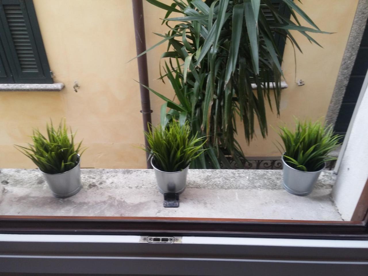 Casa Antico Borgo Di Varennaアパートメント エクステリア 写真